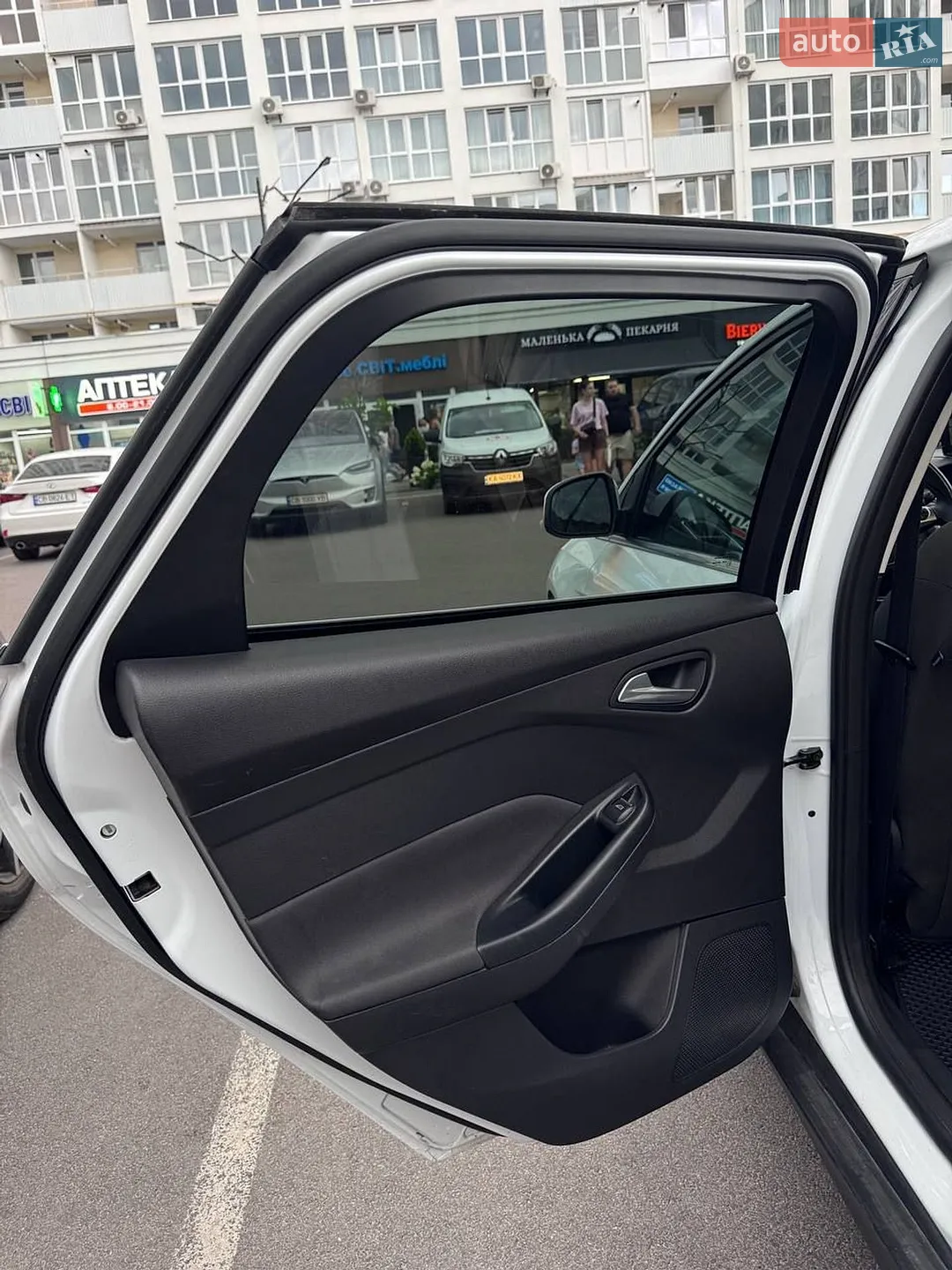 2011 Ford Focus - мініатюра 7