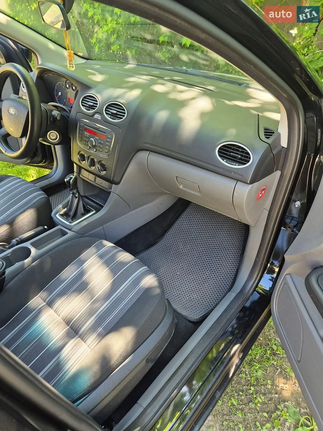 2011 Ford Focus - мініатюра 15