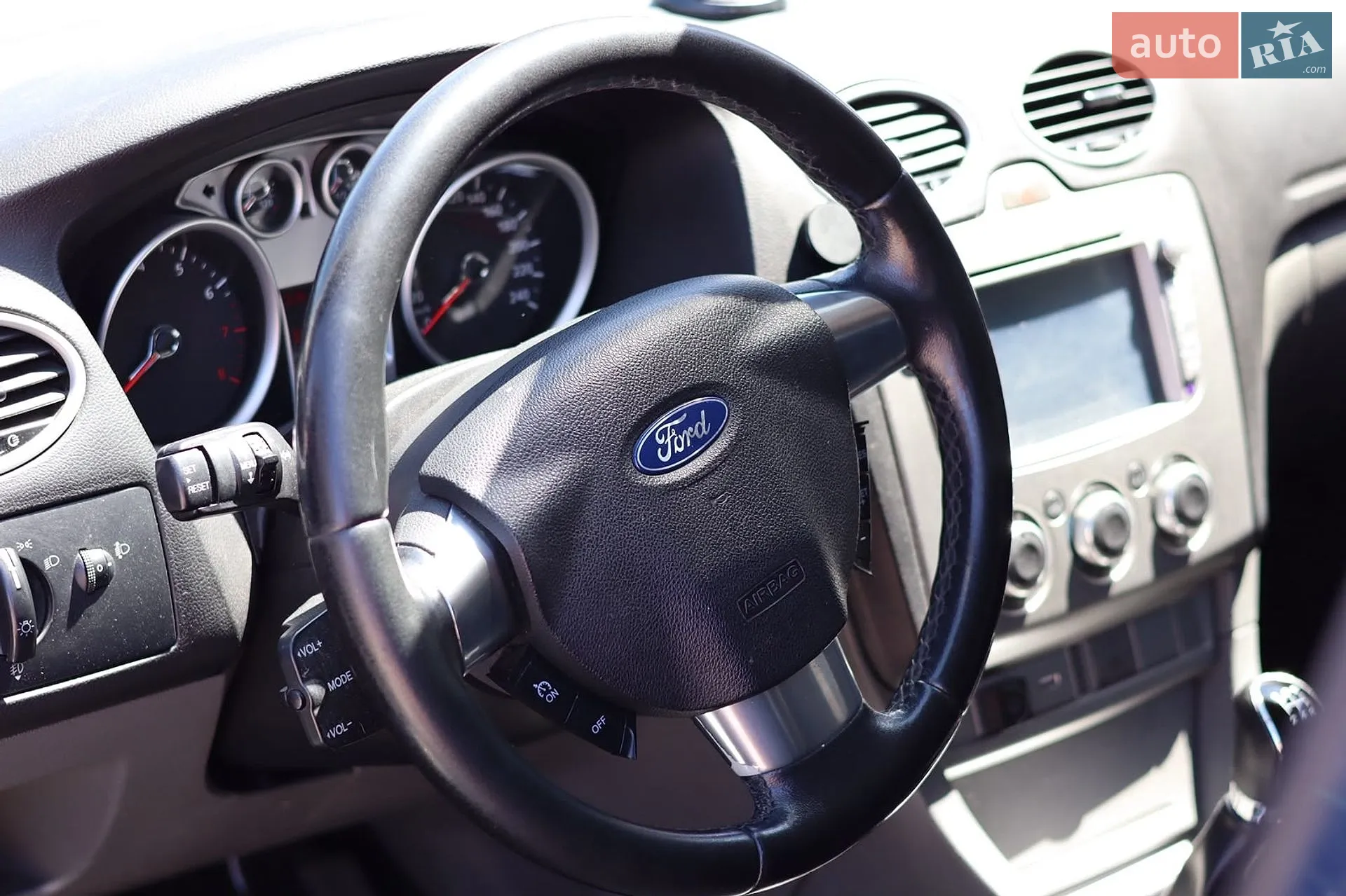 2010 Ford Focus - мініатюра 7