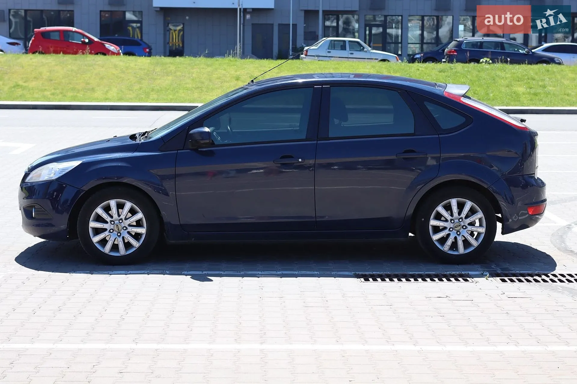 2010 Ford Focus - мініатюра 11