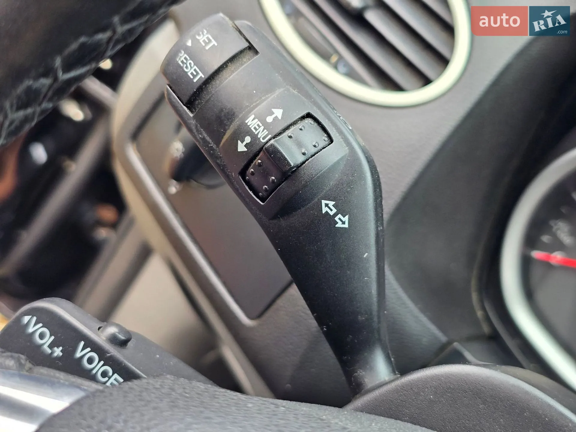 2010 Ford Focus - мініатюра 22