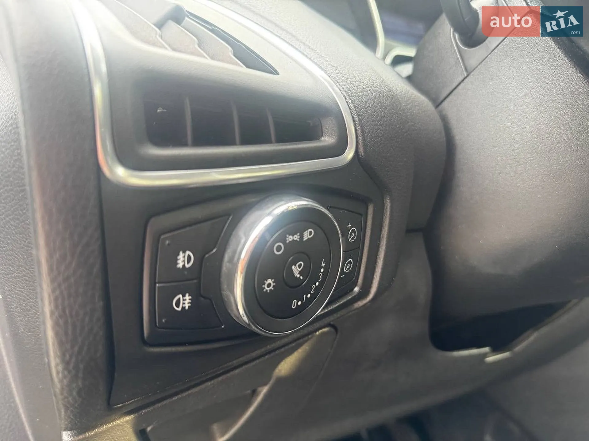2012 Ford Focus - мініатюра 23