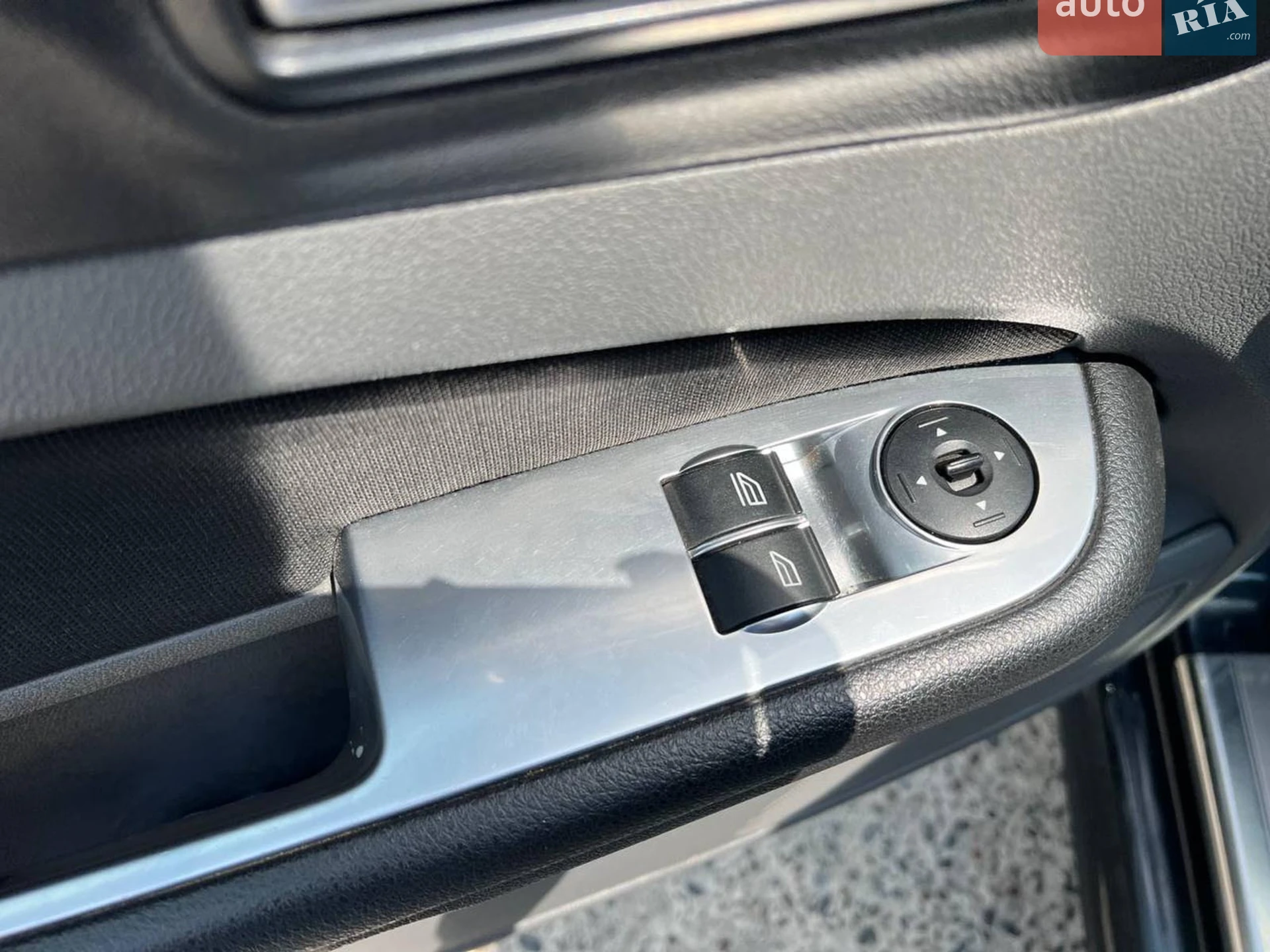 2010 Ford Focus - мініатюра 18
