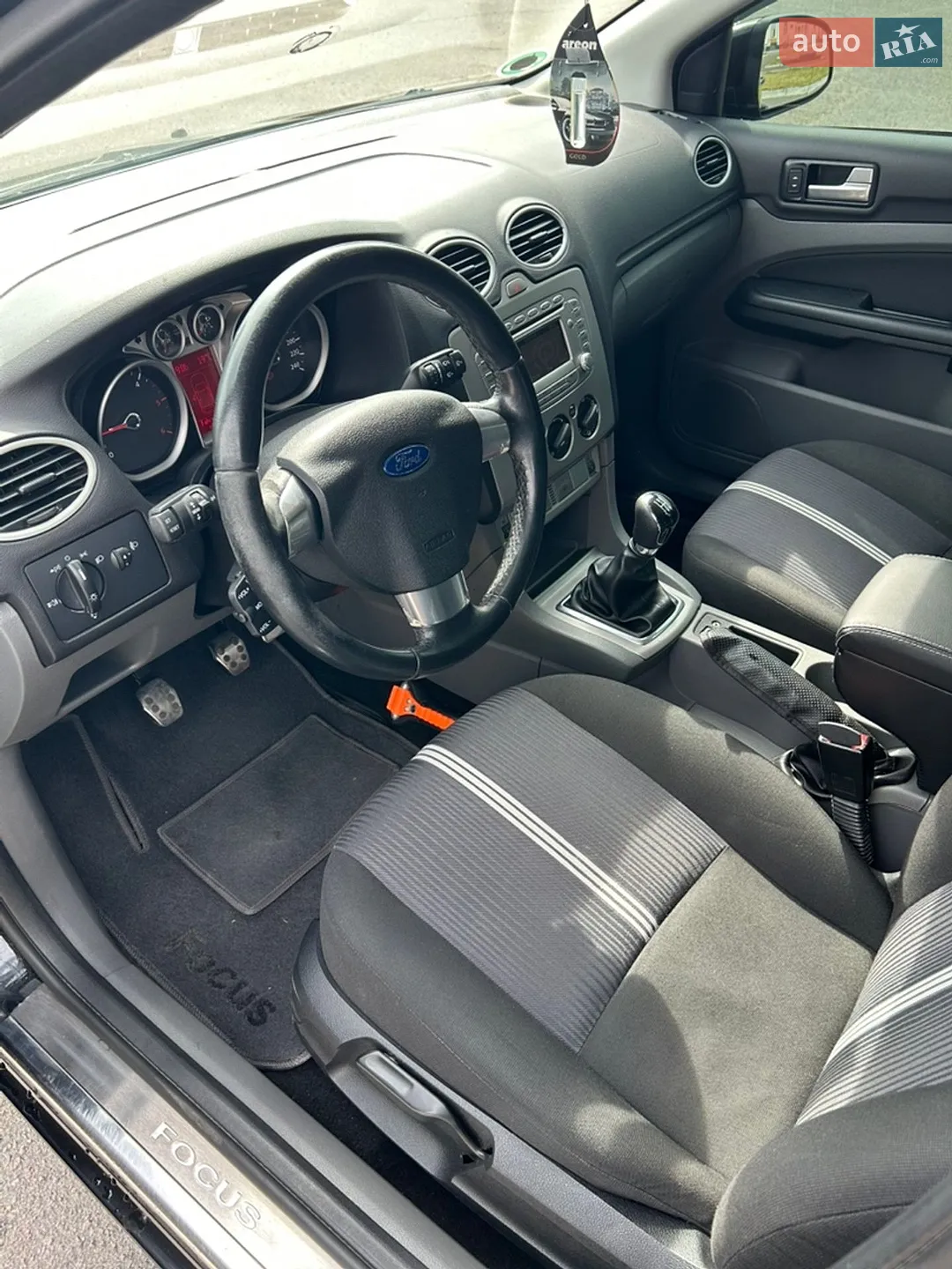 2010 Ford Focus - мініатюра 7