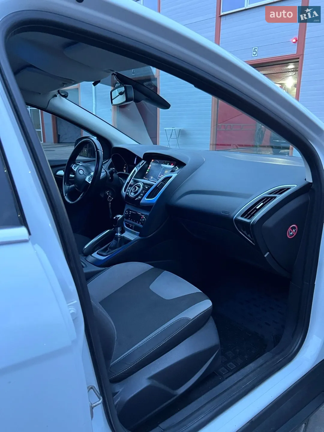 2012 Ford Focus - мініатюра 8
