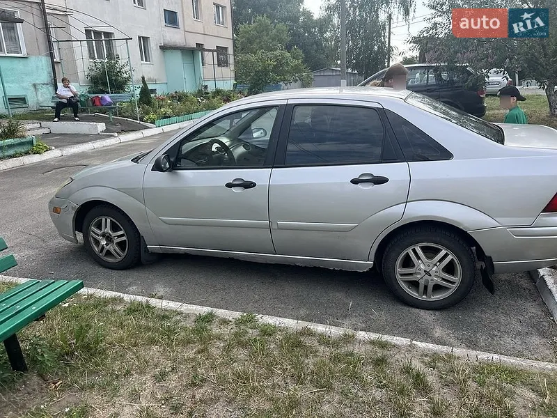 Ford Focus 2000