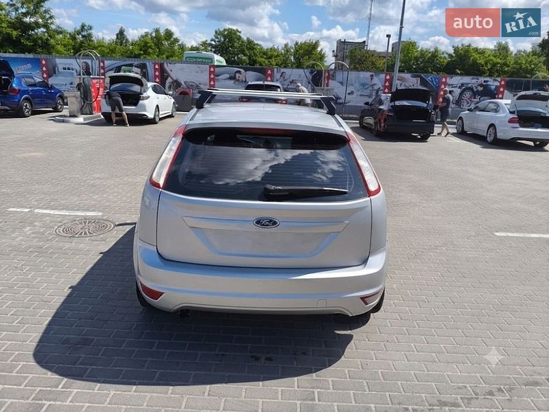 Хэтчбек Ford Focus 2011 в Киеве
