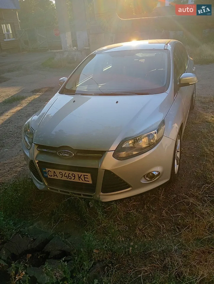 2012 Ford Focus - мініатюра 13