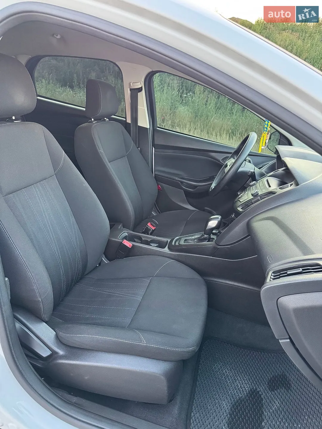 2016 Ford Focus - мініатюра 16