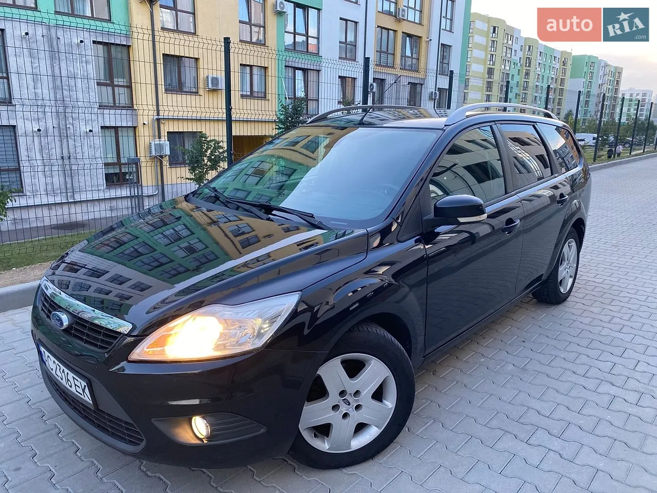 2010 Ford Focus - мініатюра 8