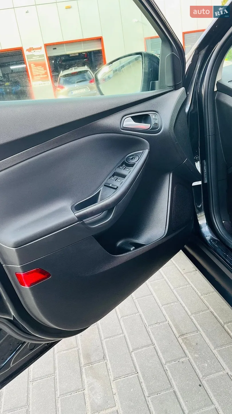 2015 Ford Focus - мініатюра 9