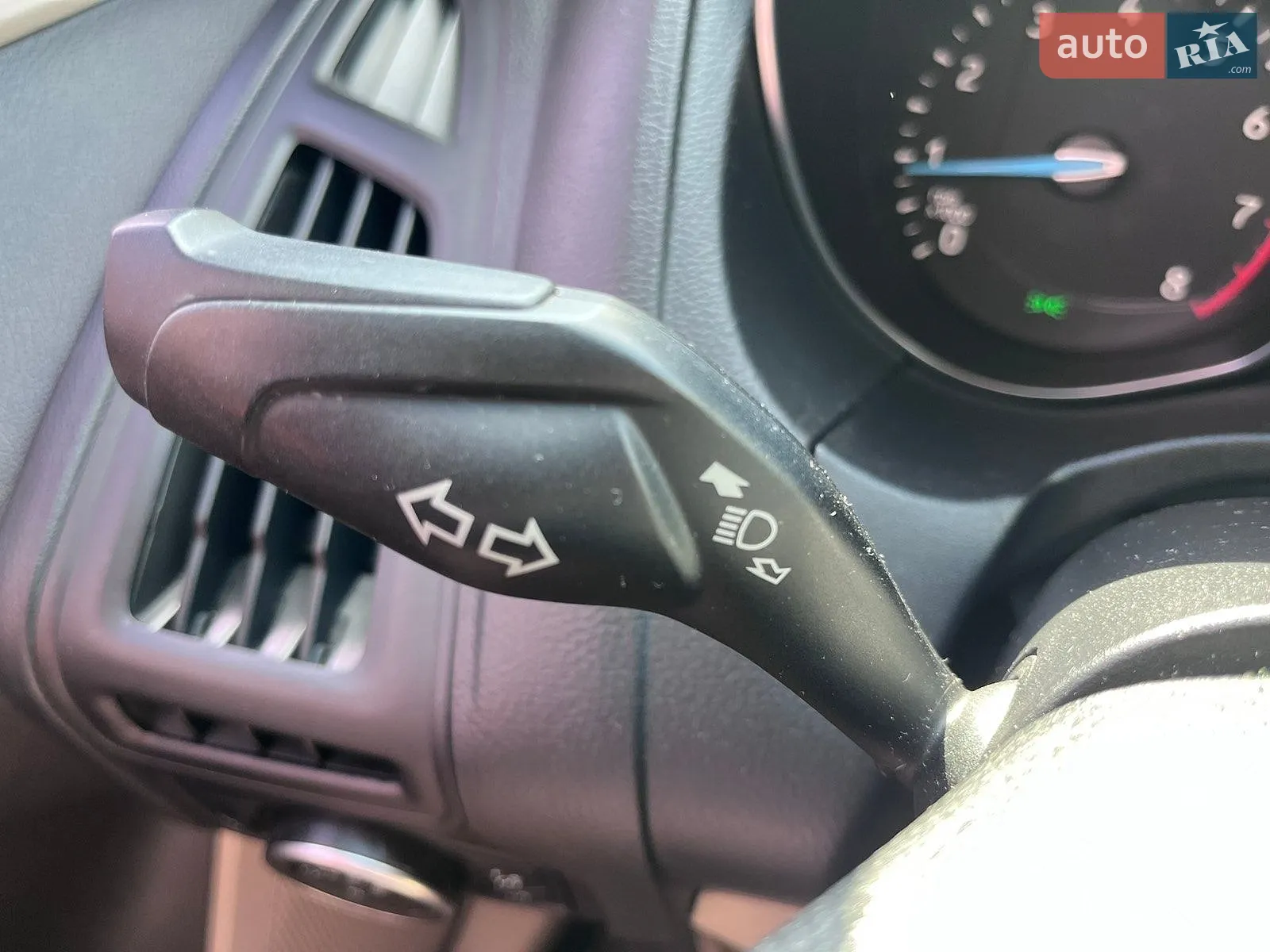 2018 Ford Focus - мініатюра 25