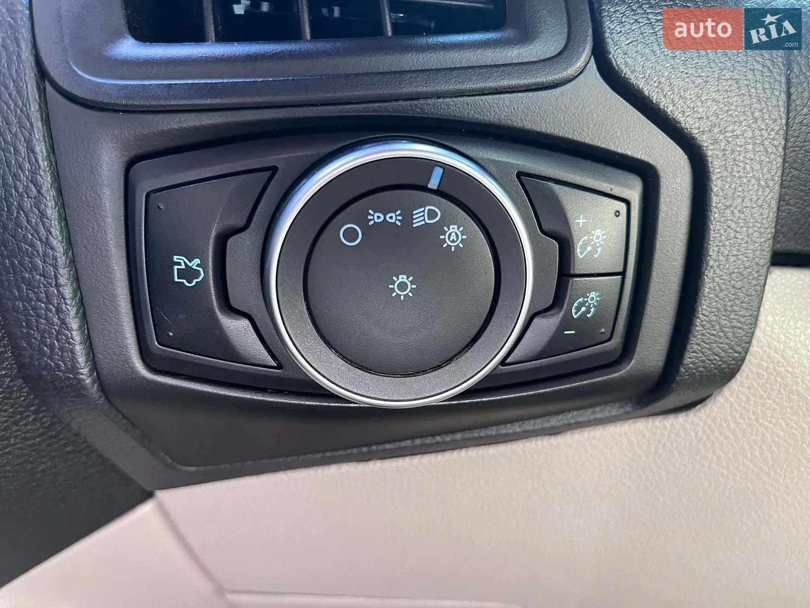 2018 Ford Focus - мініатюра 32
