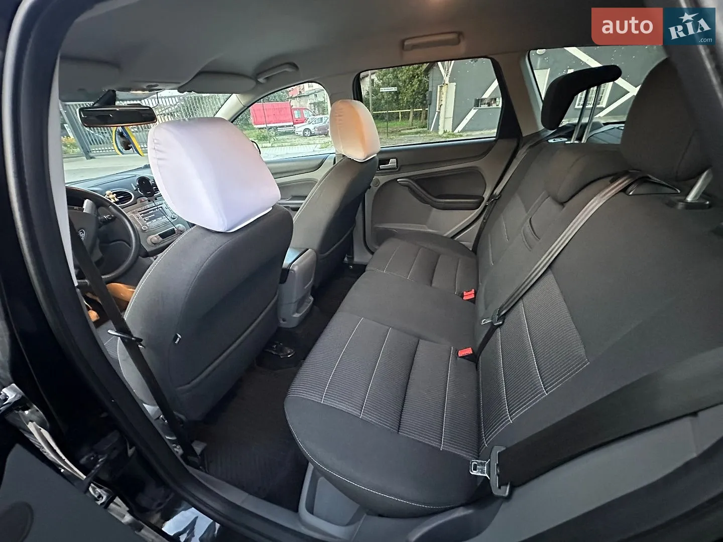2010 Ford Focus - мініатюра 7