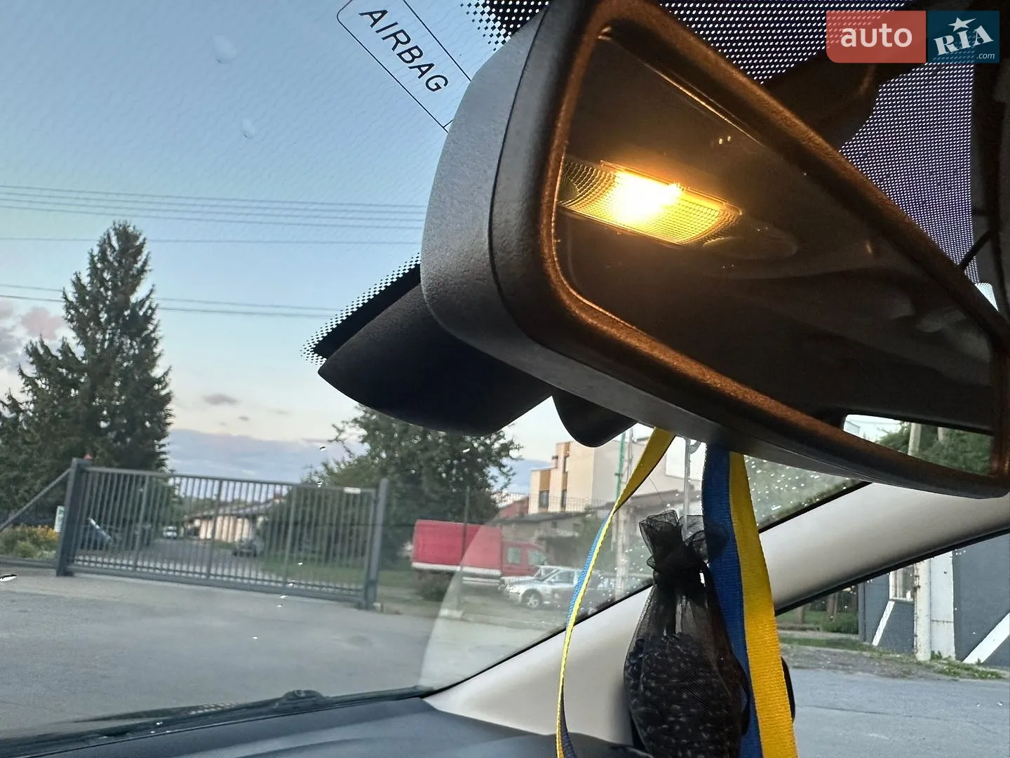 2010 Ford Focus - мініатюра 9