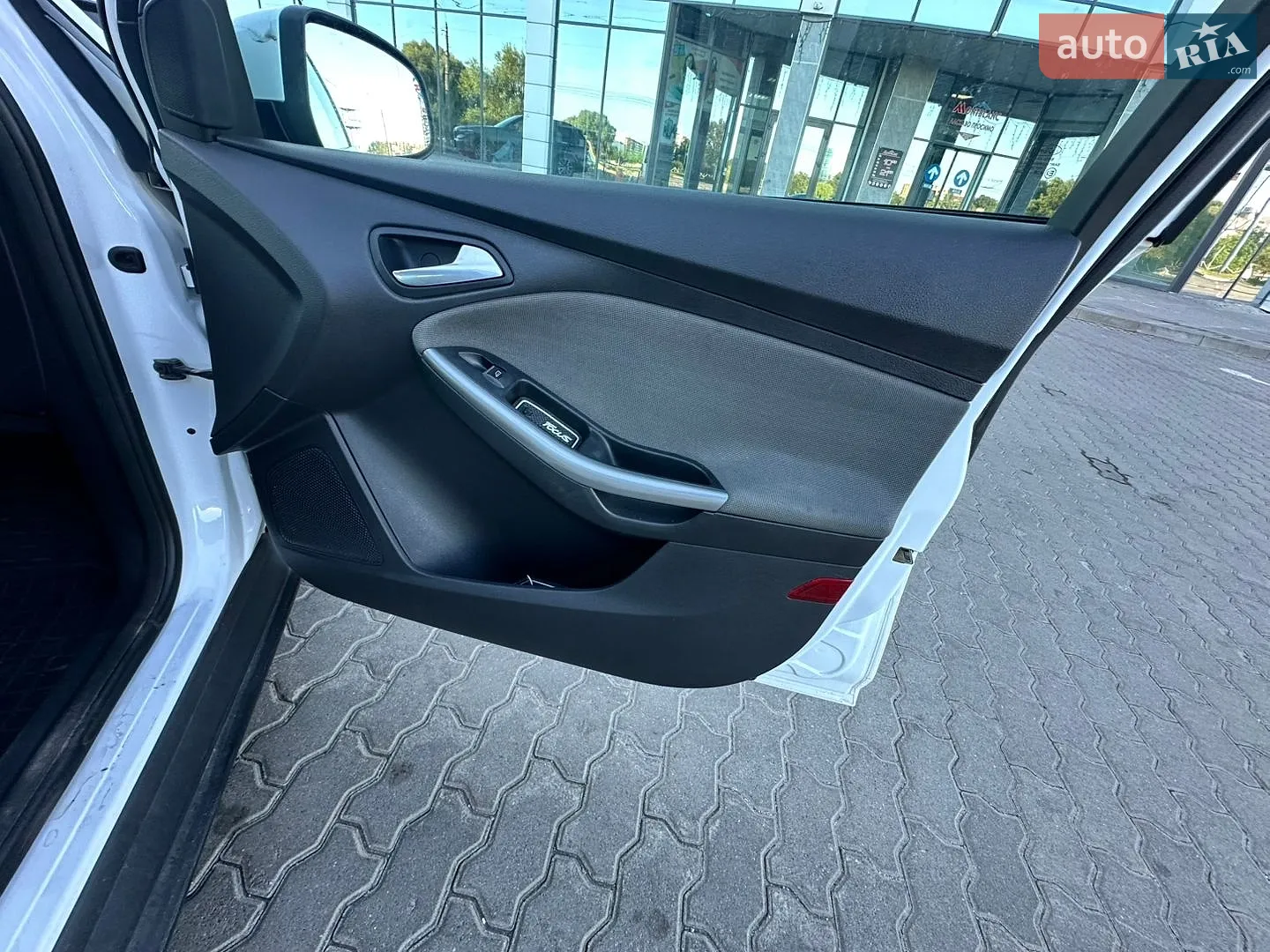2011 Ford Focus - мініатюра 25