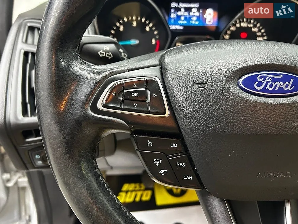 2016 Ford Focus - мініатюра 19