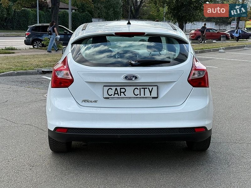 Хэтчбек Ford Focus 2012 в Киеве
