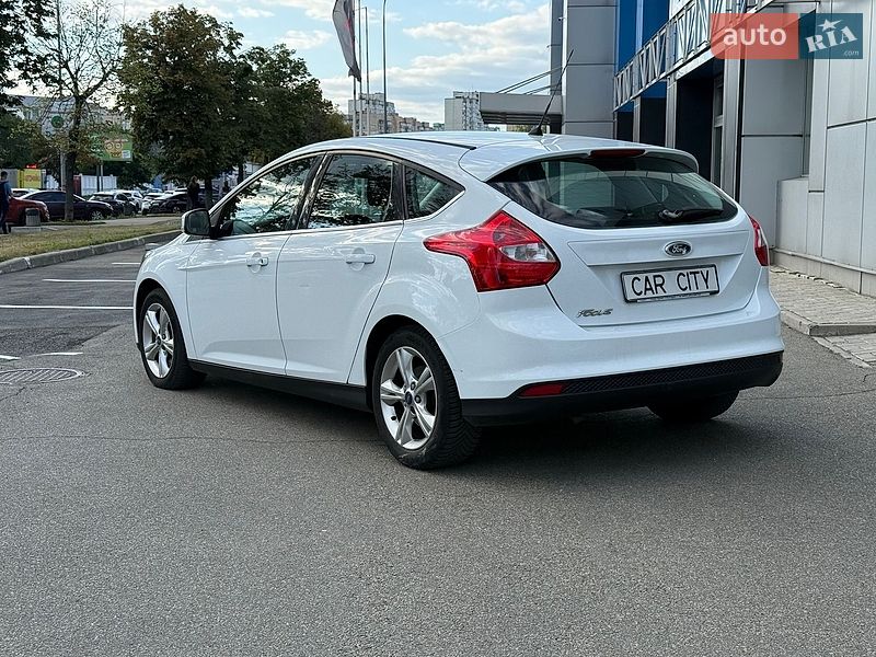 Хэтчбек Ford Focus 2012 в Киеве