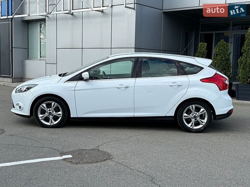 Хэтчбек Ford Focus 2012 в Киеве