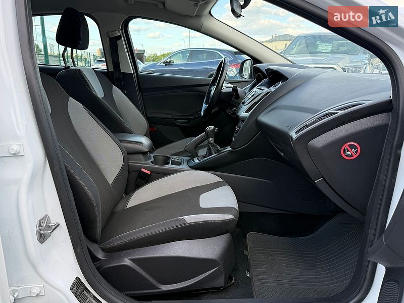 Хэтчбек Ford Focus 2012 в Киеве
