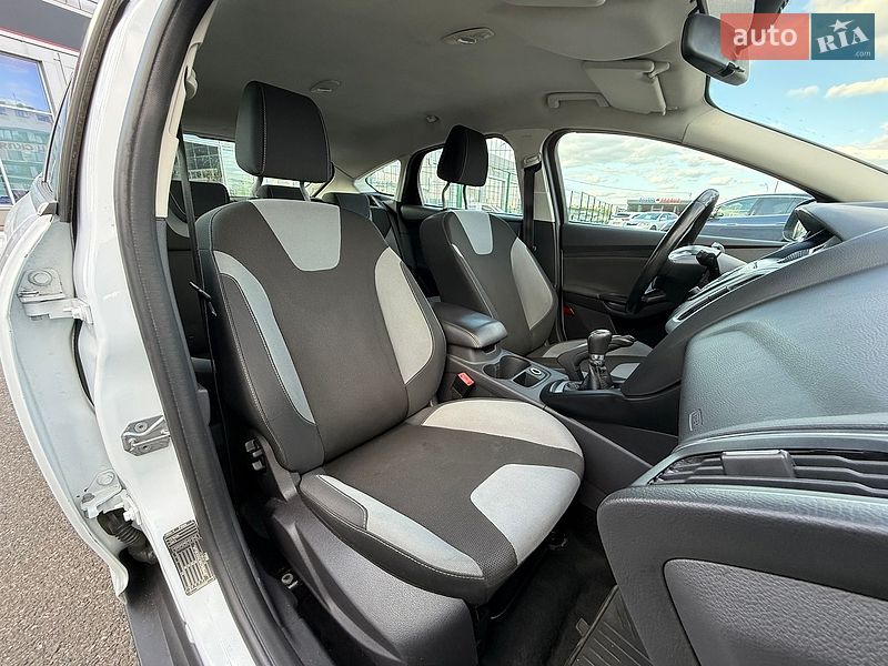 Хэтчбек Ford Focus 2012 в Киеве