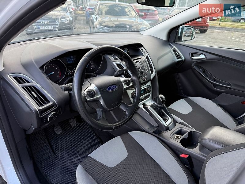 Хэтчбек Ford Focus 2012 в Киеве