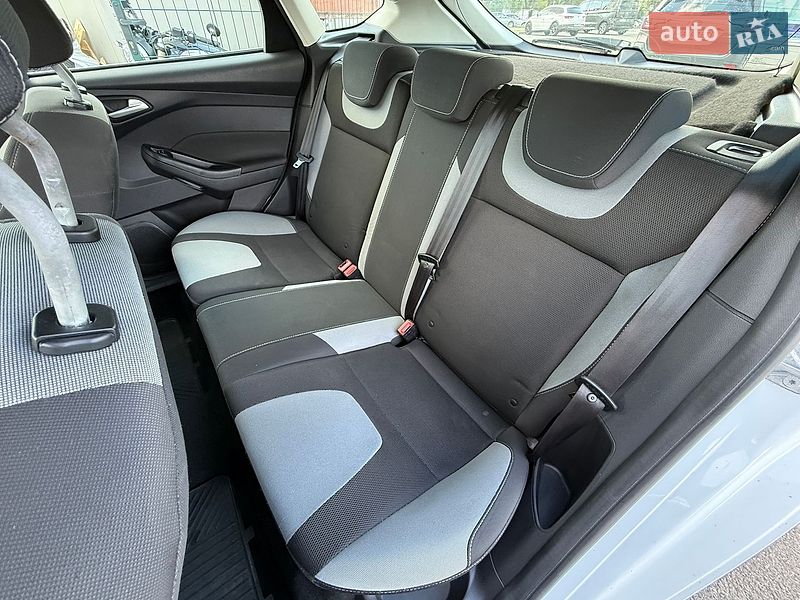 Хэтчбек Ford Focus 2012 в Киеве