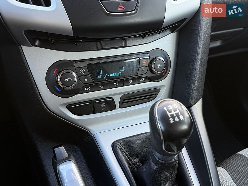 Хэтчбек Ford Focus 2012 в Киеве