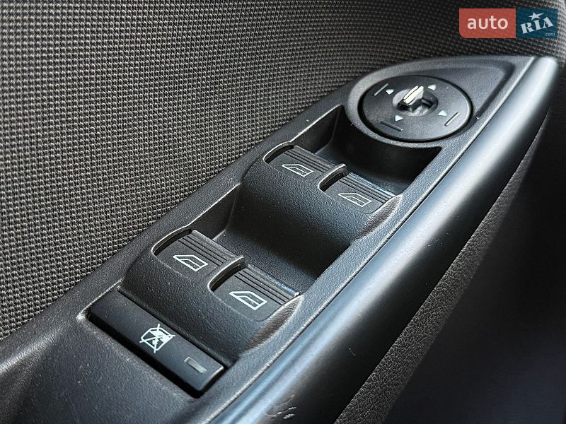 Хэтчбек Ford Focus 2012 в Киеве