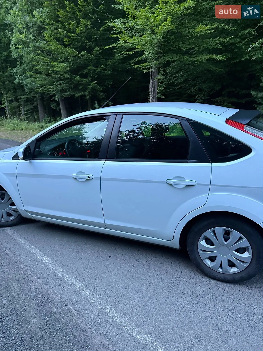 2010 Ford Focus - мініатюра 6