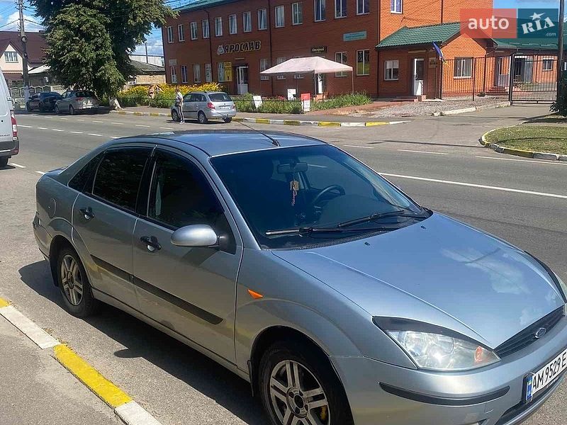 Седан Ford Focus 2003 в Дымере