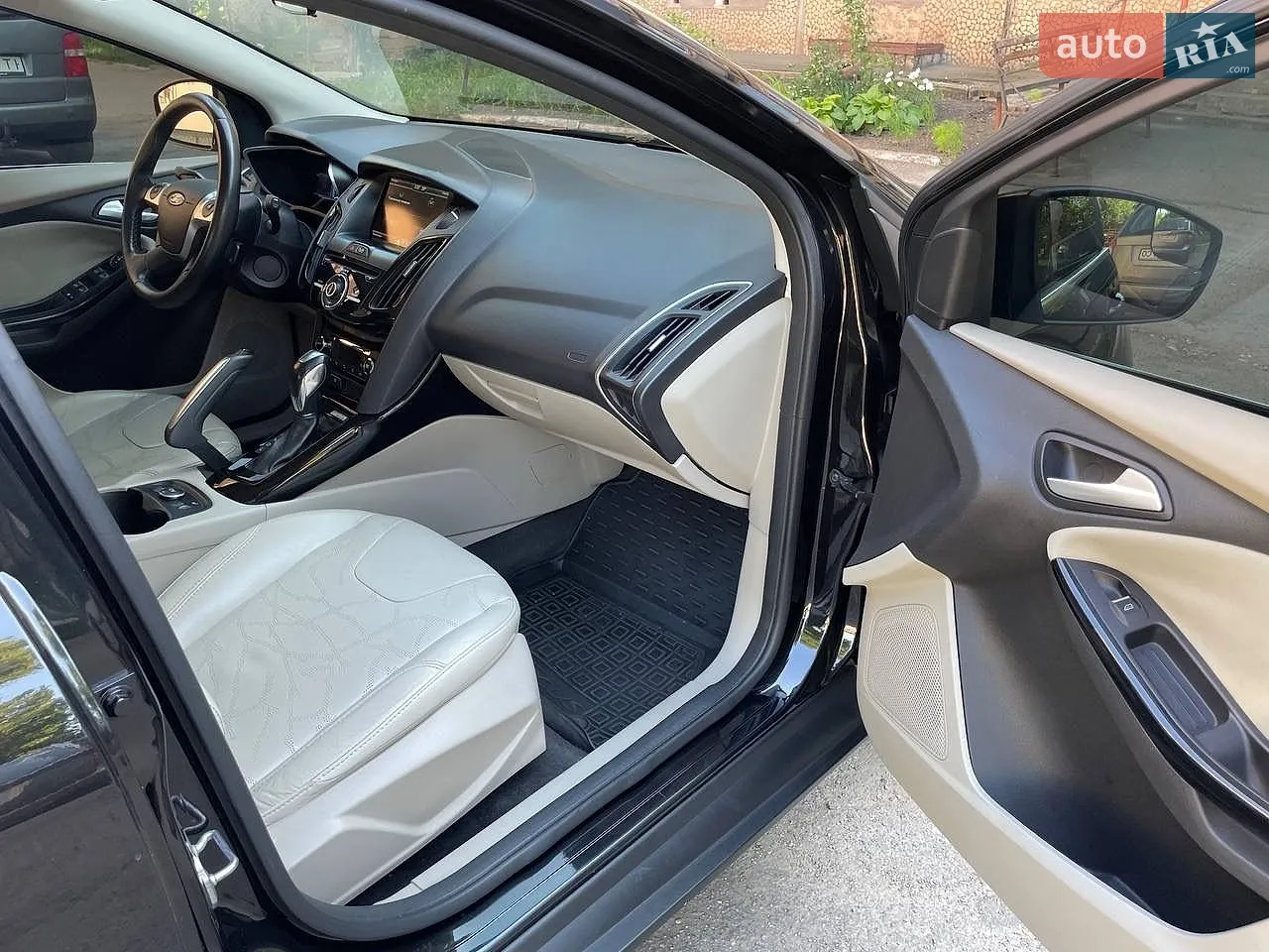 2012 Ford Focus - мініатюра 11
