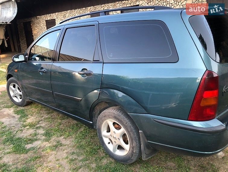 Универсал Ford Focus 2002 в Буске