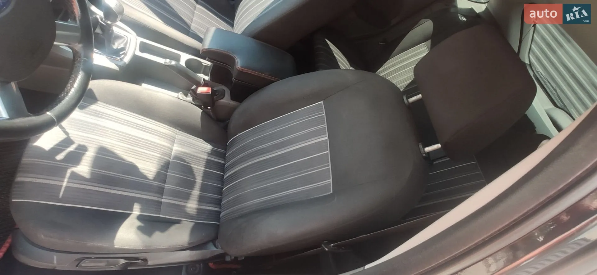 2011 Ford Focus - мініатюра 15