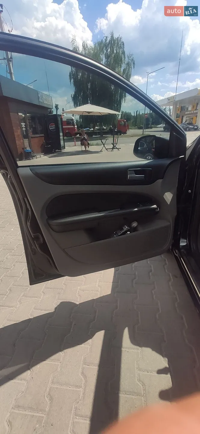 2011 Ford Focus - мініатюра 14