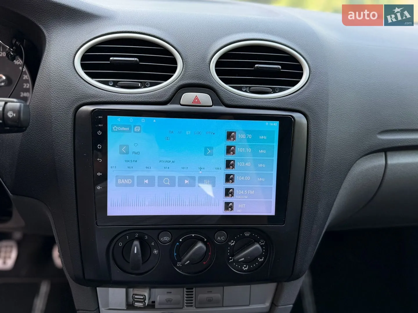 2011 Ford Focus - мініатюра 22
