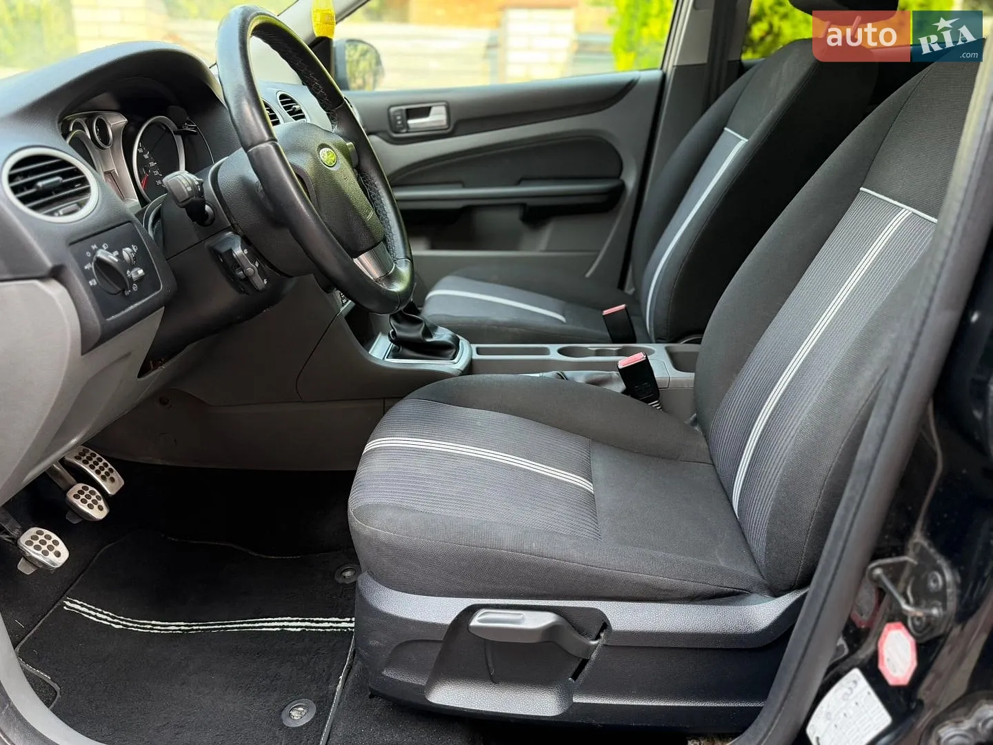 2011 Ford Focus - мініатюра 27