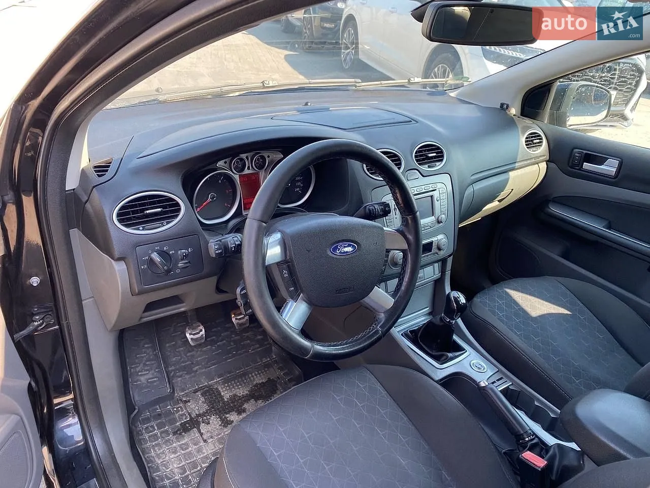 2010 Ford Focus - мініатюра 11
