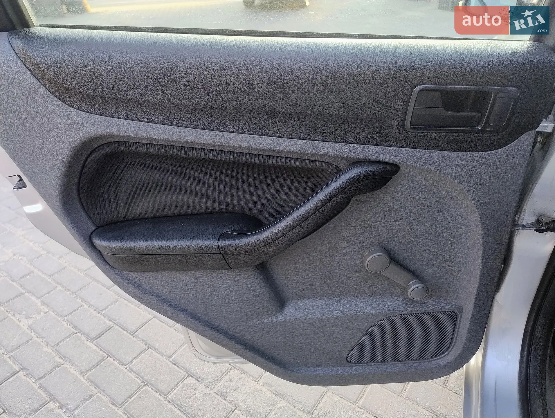 2010 Ford Focus - мініатюра 9