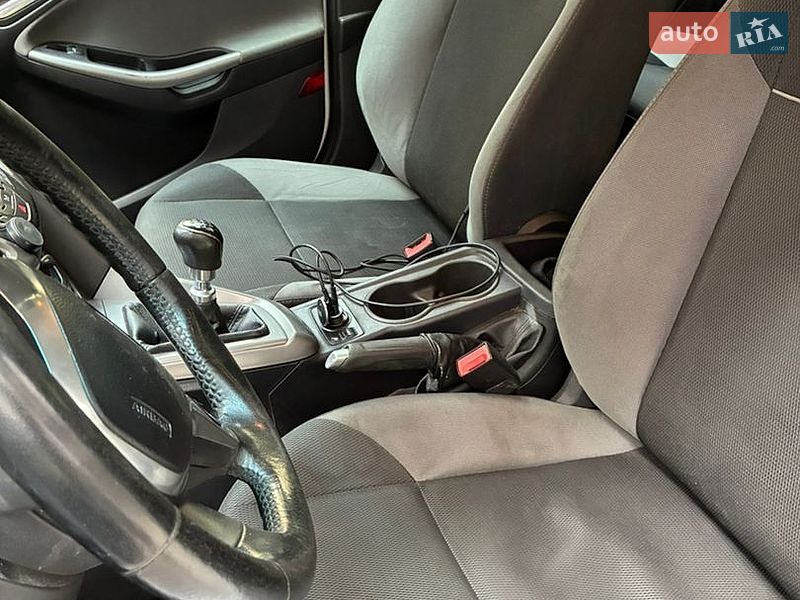 Универсал Ford Focus 2014 в Броварах фото 12 Универсал Ford Focus 2014 в Броварах