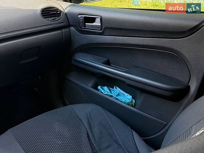Седан Ford Focus 2007 в Чернигове
