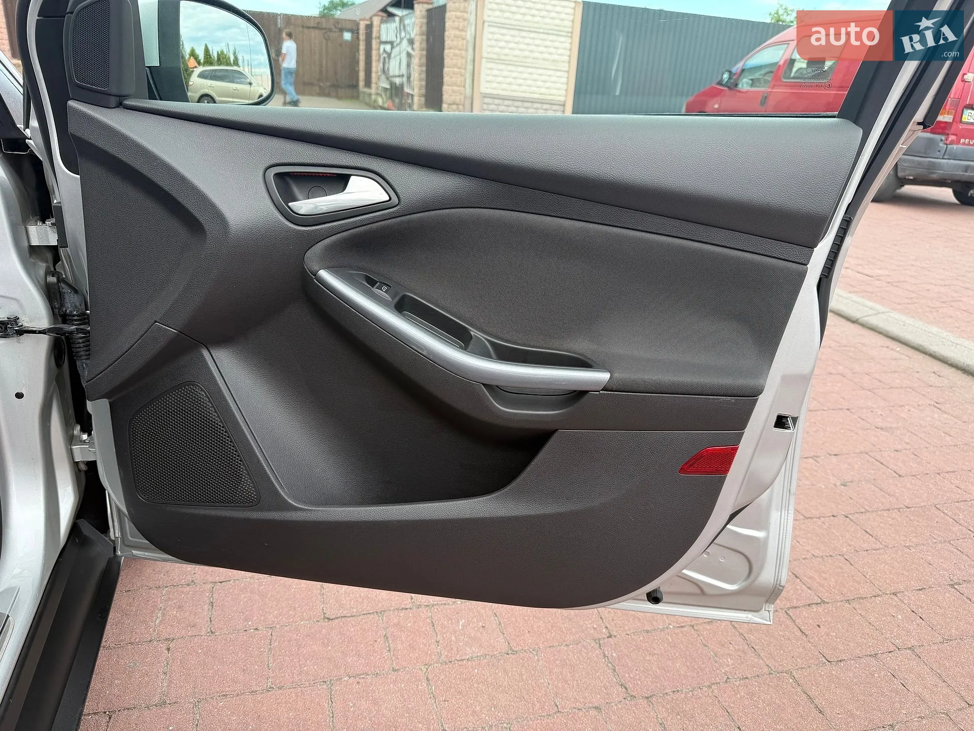 2011 Ford Focus - мініатюра 32