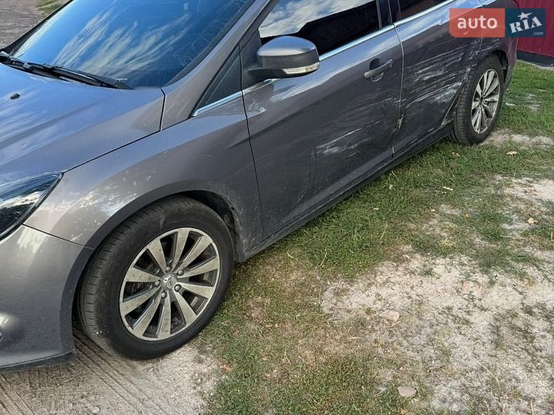 Ford Focus, фото з оголошення