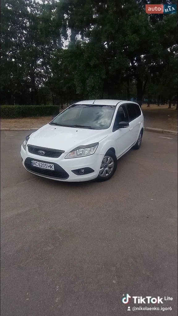 2010 Ford Focus - мініатюра 6