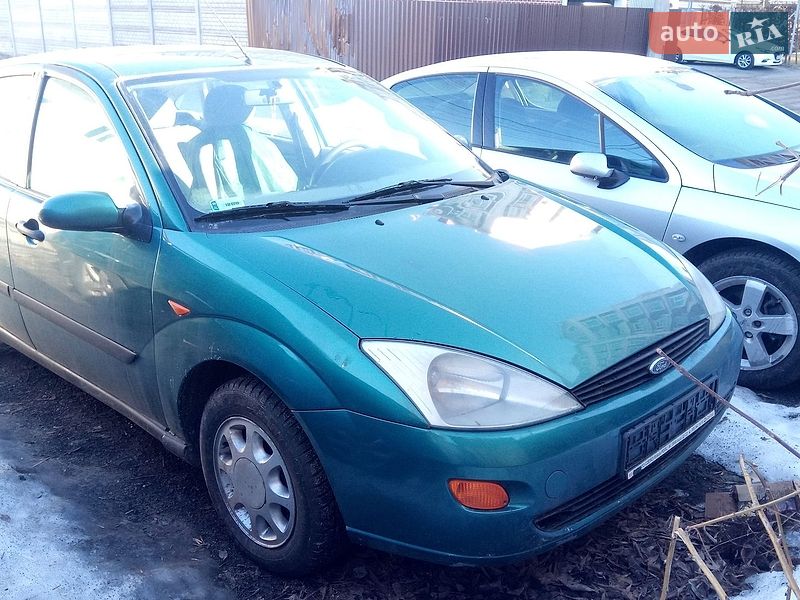 Хэтчбек Ford Focus 1999 в Киеве
