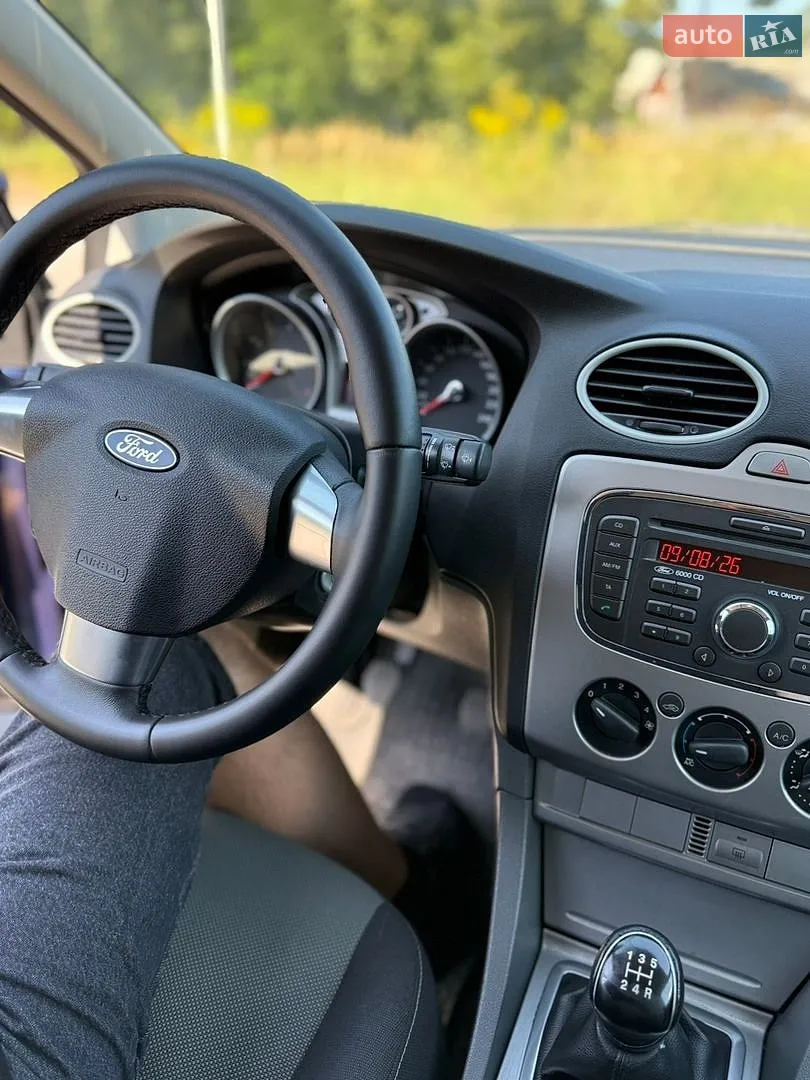 2011 Ford Focus - мініатюра 19