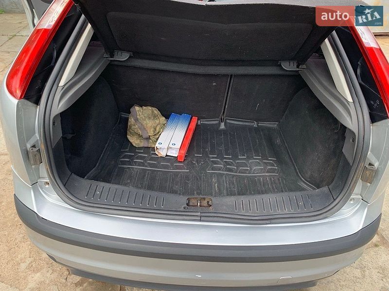 Хэтчбек Ford Focus 2005 в Баре фото 10 Хэтчбек Ford Focus 2005 в Баре