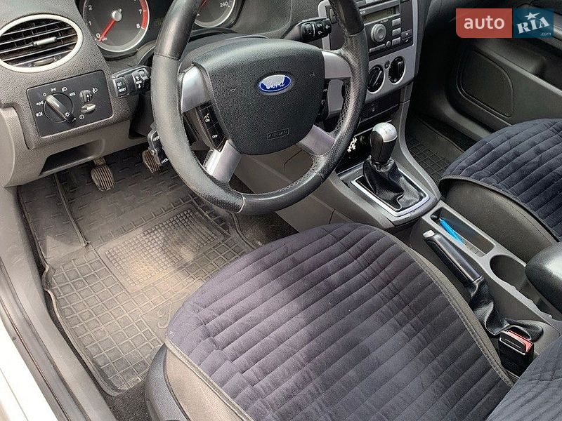 Хетчбек Ford Focus 2005 в Бару фото 7 Хетчбек Ford Focus 2005 в Бару