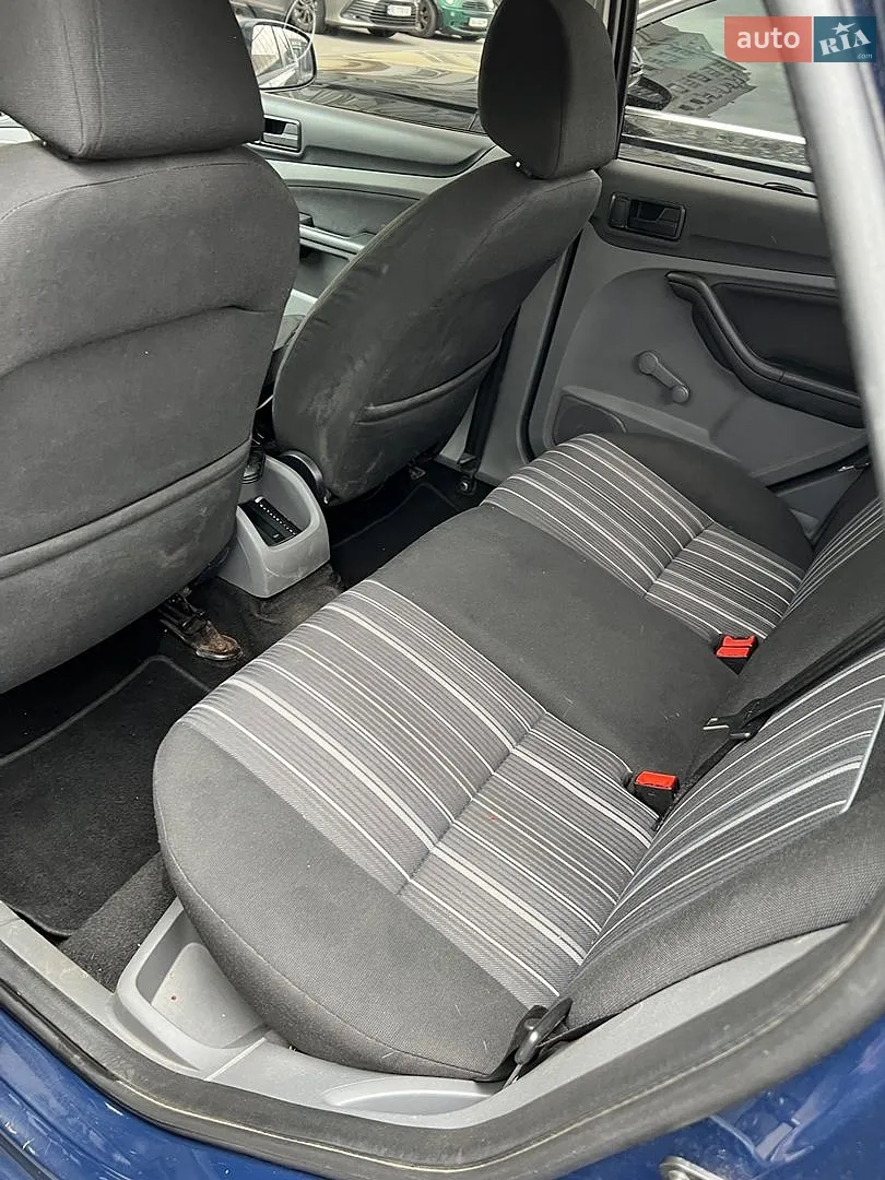 2011 Ford Focus - мініатюра 9